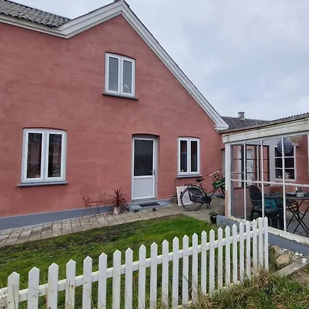 Beautiful And Romantic 2 Bedroom On The Island Aeroe *